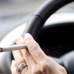 3 Cara Hemat Usir Bau Rokok Dalam Mobil