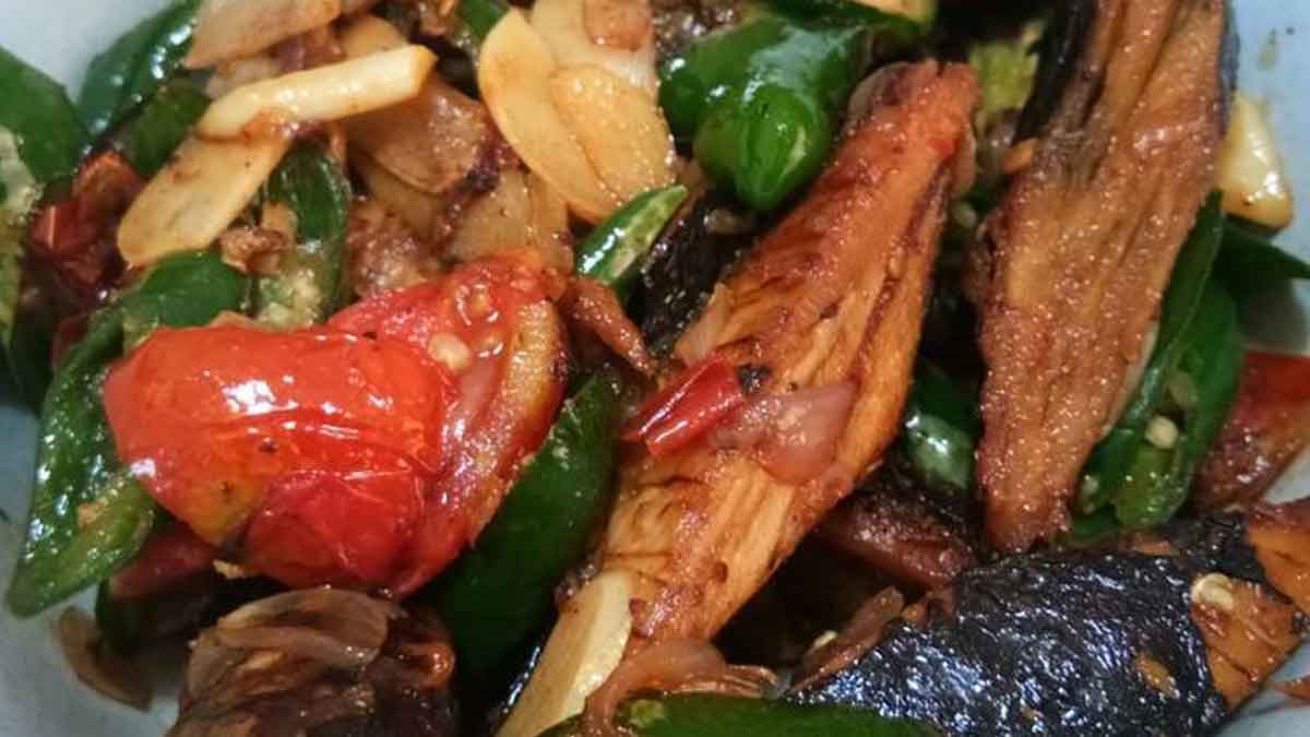 Resep Tumis Tongkol Goreng Cabai Hijau yang Cocok untuk Sajian Makan Malam