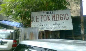 Guys, Ini 7 Fakta Bengkel Ketok Magic Mobil