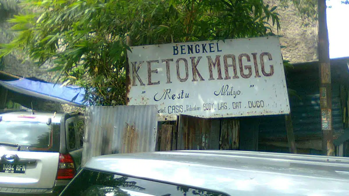 Guys, Ini 7 Fakta Bengkel Ketok Magic Mobil