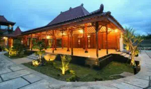 rumah adat joglo