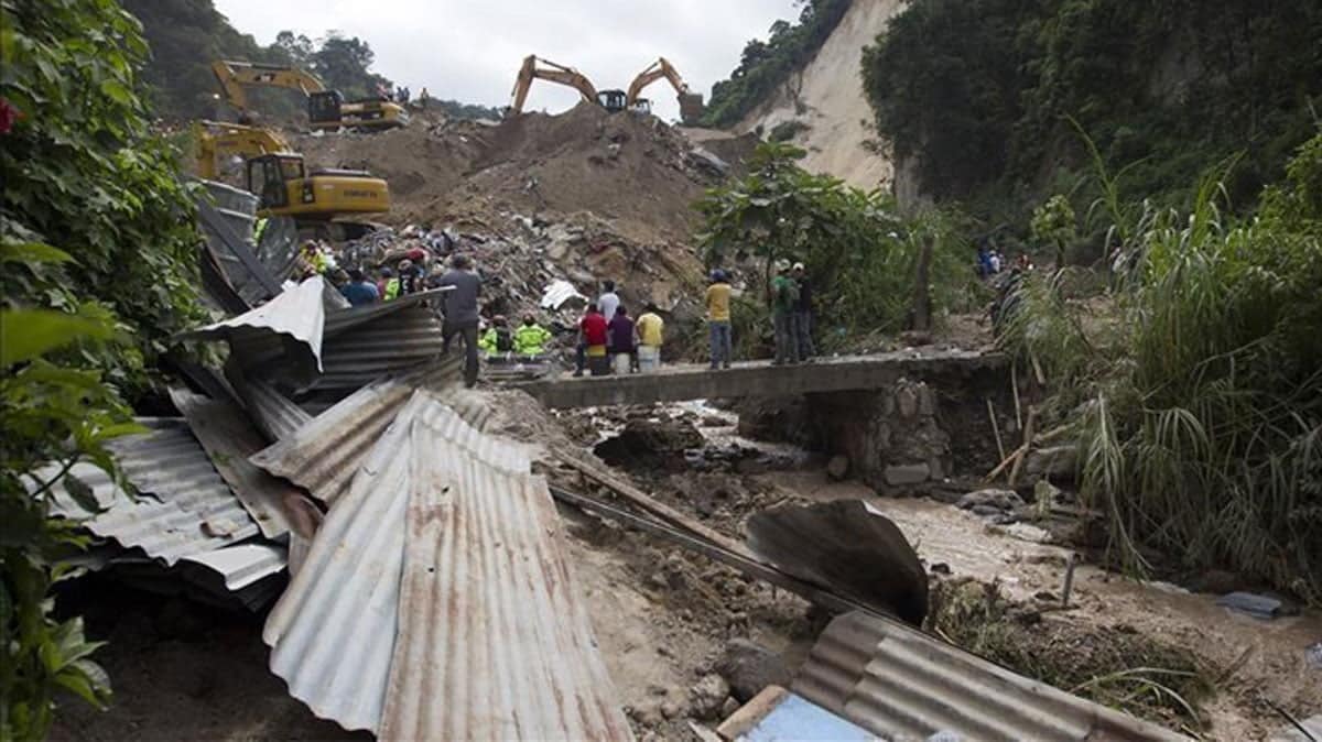 20-orang-hilang-akibat-longsor-di-Nganjuk,-Jawa-Timur