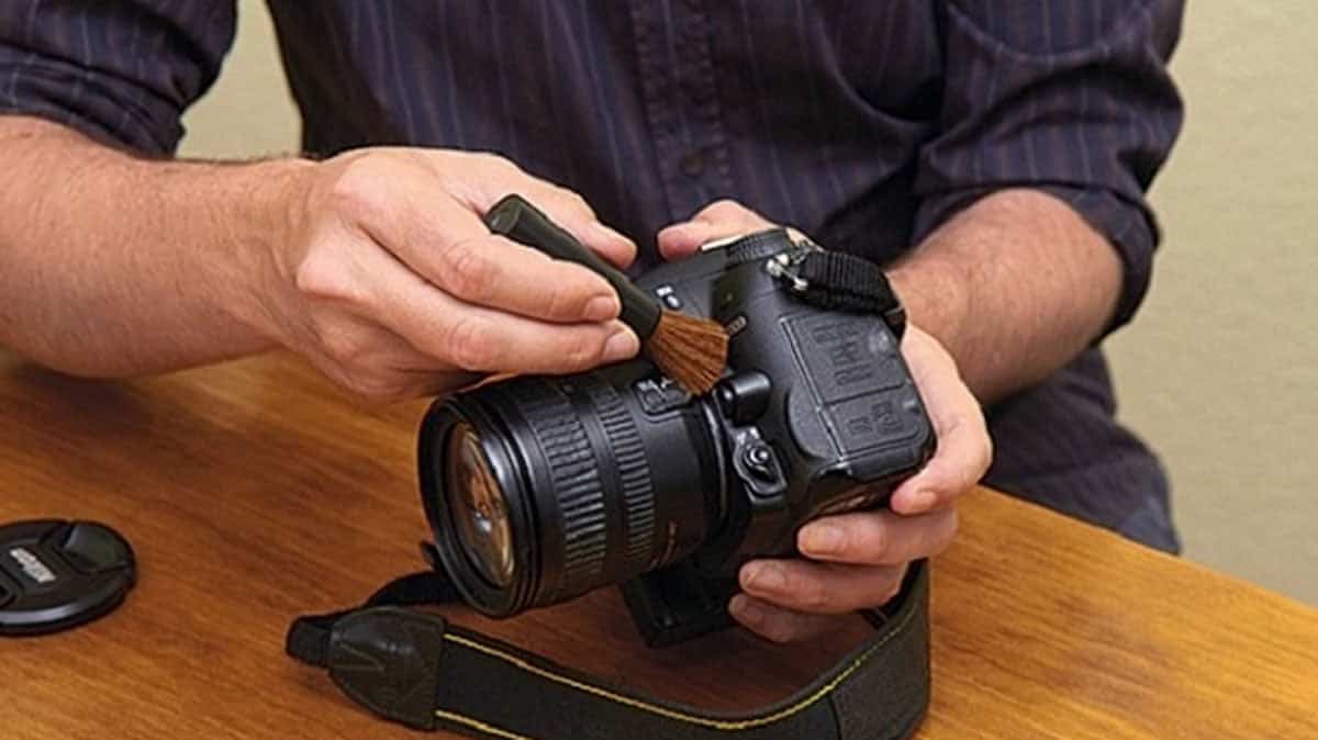 3-Alat-Penting-untuk-Rawat-Kamera-Portable-Anda