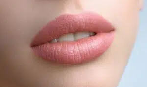5 Cara Tebalkan Bibir Tanpa Suntik