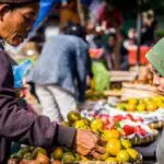 Benarkah Jual Beli saat Azan Jumat Haram?