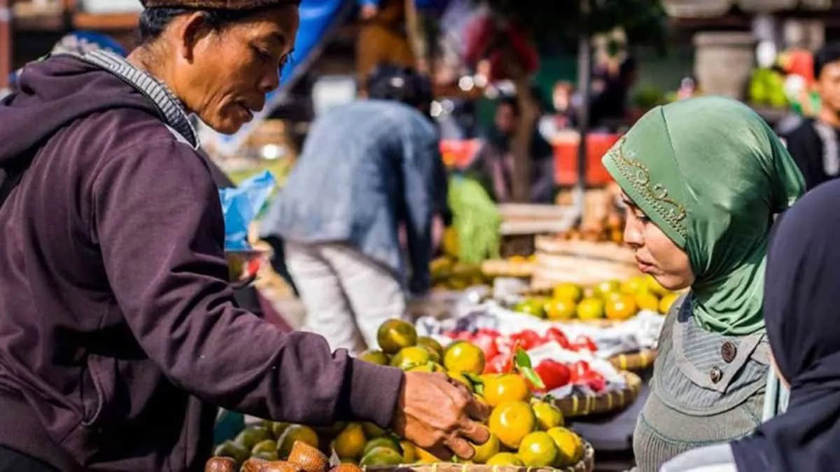 Benarkah-Jual-Beli-Saat-Azan-Haram