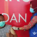 Staf Kecamatan Sokobanah Divaksin, Warga Diminta Tak Termakan Hoaks