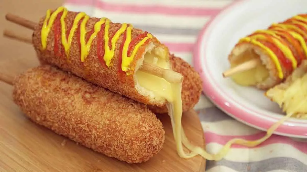 Corn Dog Jajanan Kekinian yang Enak dan Bikin Nagih