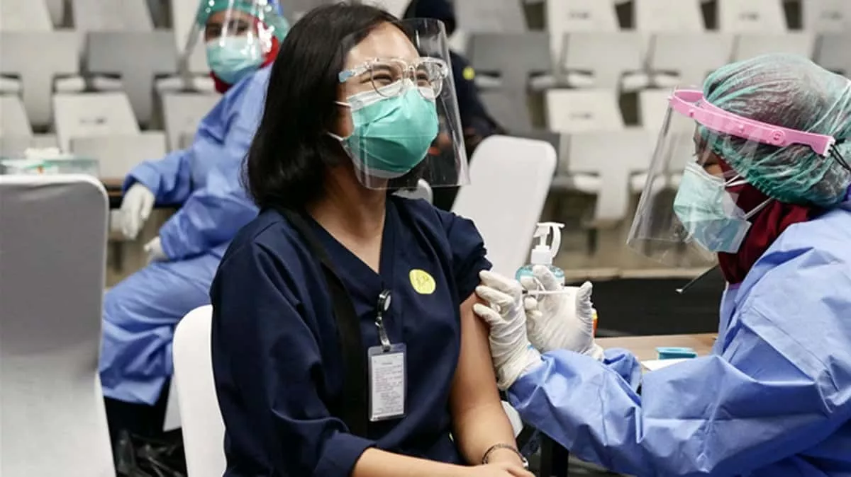 Indonesia Konfirmasi 12.156 Kasus Baru Covid-19
