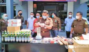 Kejari Sumenep Musnahkan Barang Bukti