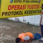 Langgar Prokes, Sampang Terapkan “Push Up” dan Sanksi Sosial