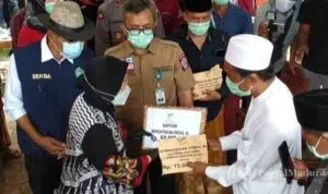 Kunjungi Lokasi Longsor, Mensos RI Minta Asrama Pondok Putri Dikosongkan
