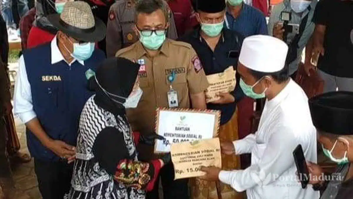 Kunjungi Lokasi Longsor, Mensos RI Minta Asrama Pondok Putri Dikosongkan