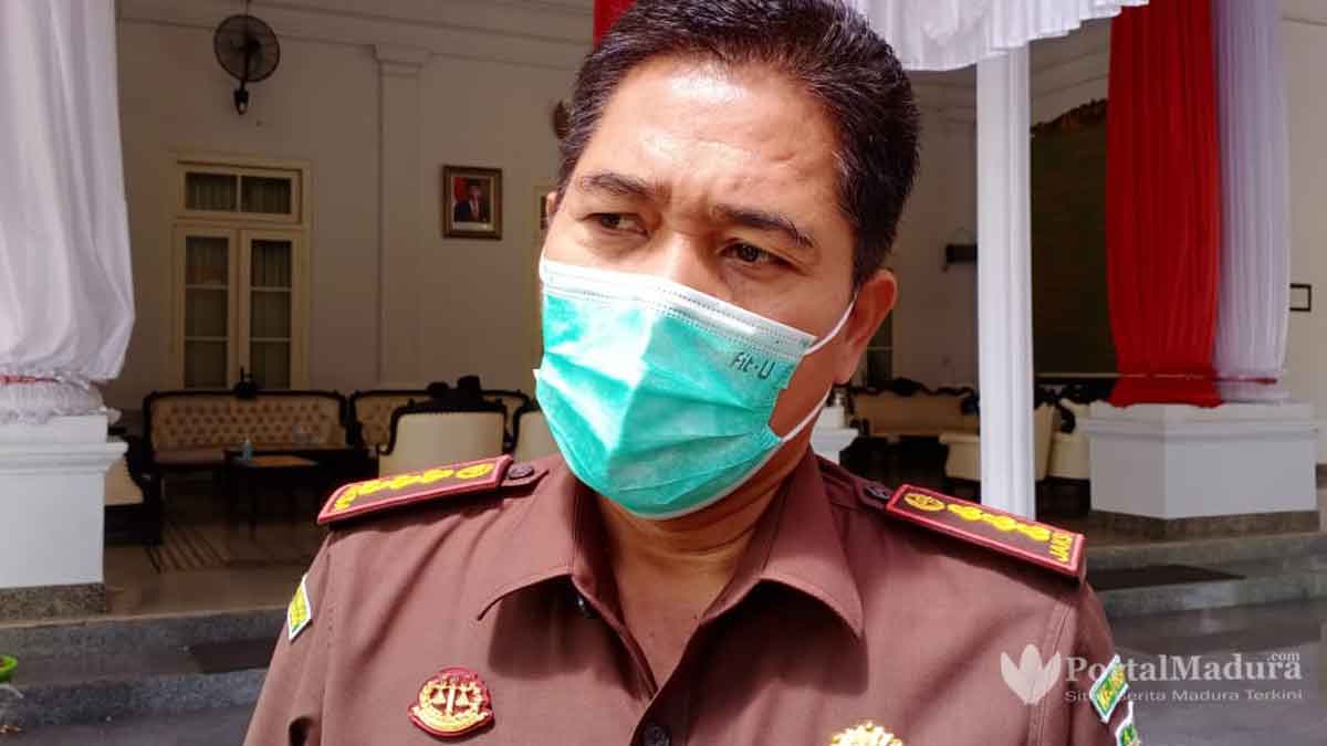 Penyidik Kejari Bangkalan Periksa Pegawai PD Sumber Daya