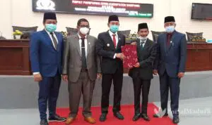 DPRD Sampang Sahkan Raperda Perlindungan dan Pemberdayaan Petani