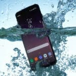 Smartphone Anda Terendam Banjir? Lakukan 3 Cara Ini