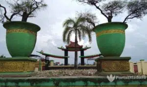 Patung Karapan Sapi di Sumenep Raib