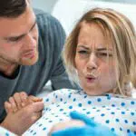 Tips Mendampingi Istri Saat Persalinan