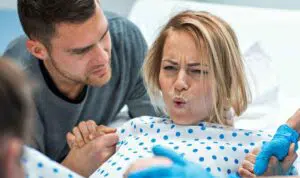 Tips Mendampingi Istri Saat Persalinan