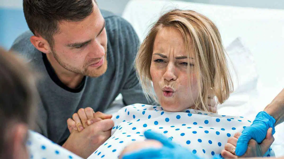 Tips Mendampingi Istri Saat Persalinan