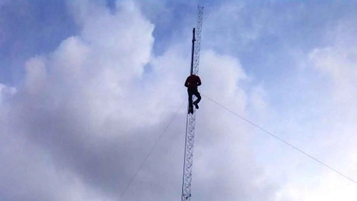 Tower Internet Desa di Sampang Banyak Tidak Berfungsi