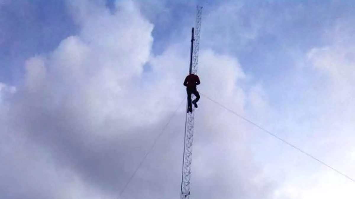 Tower Internet Desa di Sampang Banyak Tidak Berfungsi