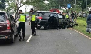 Fortuner Tabrak Pemotor di Akses Suramadu