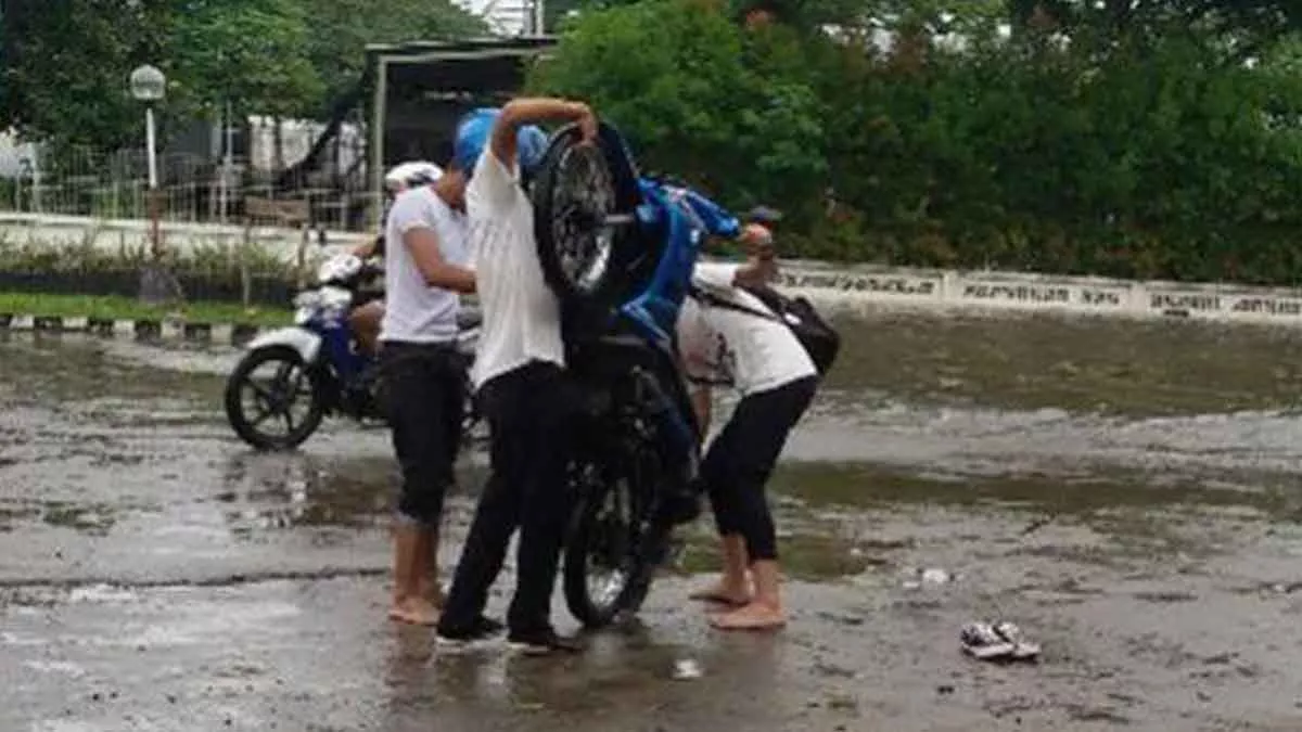 Knalpot Motor Kemasukan Air? Atasi dengan 5 Cara Ini