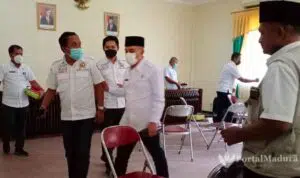 Datangi Sekda, Warga Minta Dirut PDAM Dicopot