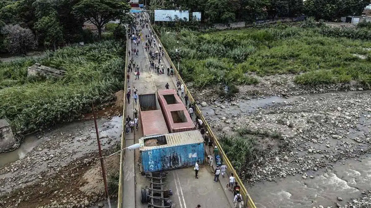 3.000-Orang-Mengungsi-Akibat-Konflik-di-Perbatasan-Venezuela-Kolombia