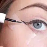 5 Beauty Hacks Gunakan Eyeliner Agar Lebih Mudah