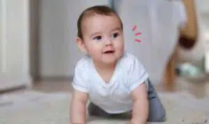 5 Cara Mudah Latih Si Kecil Untuk Merangkak