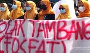 Tolak Tambang Fosfat, AMS Demo Bappeda Sumenep