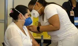AstraZeneca-Sebut-Vaksinnya-79%-Efektif-Lawan-Covid-19
