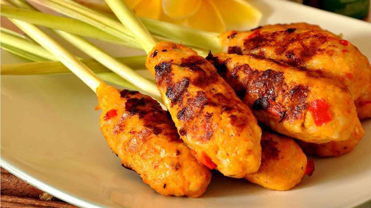 Bukan Cuma Ayam Betutu, 3 Makanan Khas Bali ini Wajib Anda Coba