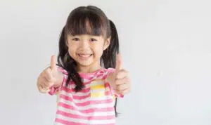 Bunda, Ini Cara Terapkan Kesederhanaan Hidup Pada Anak