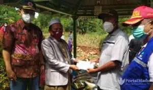 Pasca Banjir, Bupati Sumenep Cek Lokasi dan Salurkan Bantuan