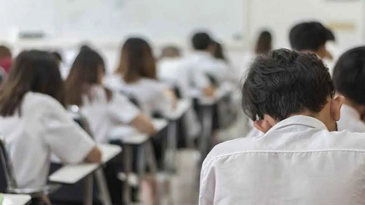 Dilema yang Sering Dirasakan Anak SMA Kelas Akhir