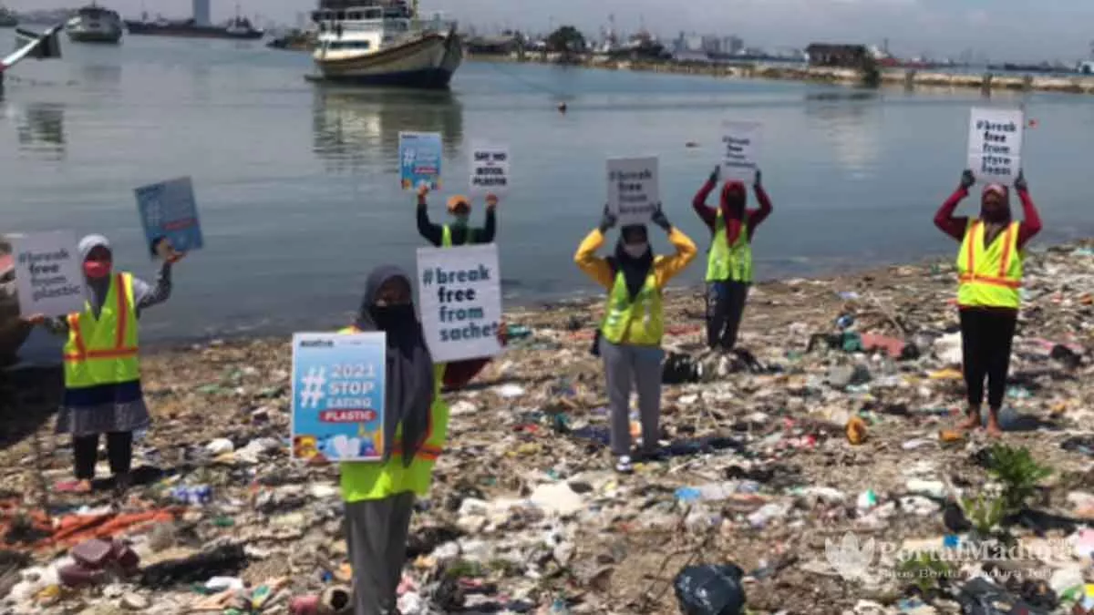 Hasil Brand Audit Caer, Pesisir Kamal Banjir Sampah Plastik - Portalmadura.com Hasil Brand Audit CAER, Pesisir Kamal Banjir Sampah Plastik