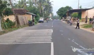 Hindari-Pita-Penggaduh,-Vario-Malah-Hantam-Honda-Grand