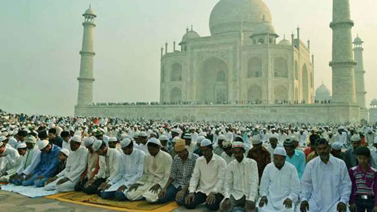 Inilah-Ciri-ciri-Pencuri-Terjelek-dalam-Salat