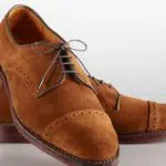 Lakukan 4 Tips ini Agar Sepatu Berbahan Suede Anda Tetap Awet