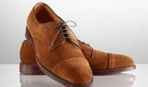 Lakukan 4 Tips ini Agar Sepatu Berbahan Suede Anda Tetap Awet
