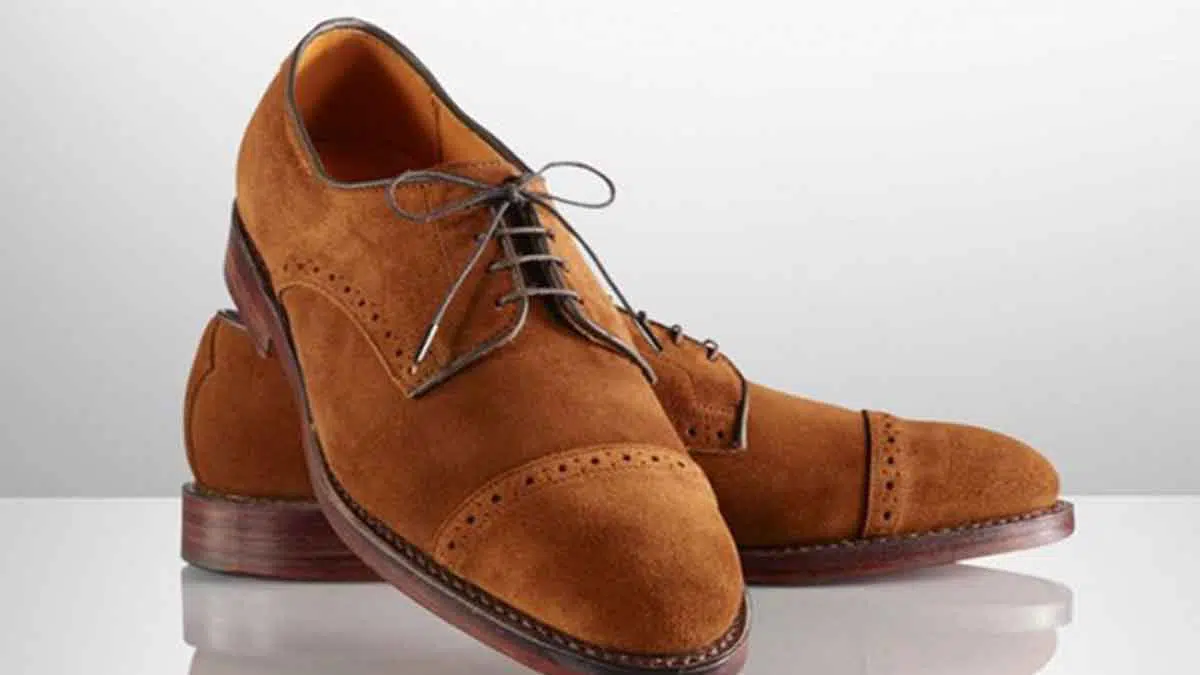 Lakukan 4 Tips ini Agar Sepatu Berbahan Suede Anda Tetap Awet