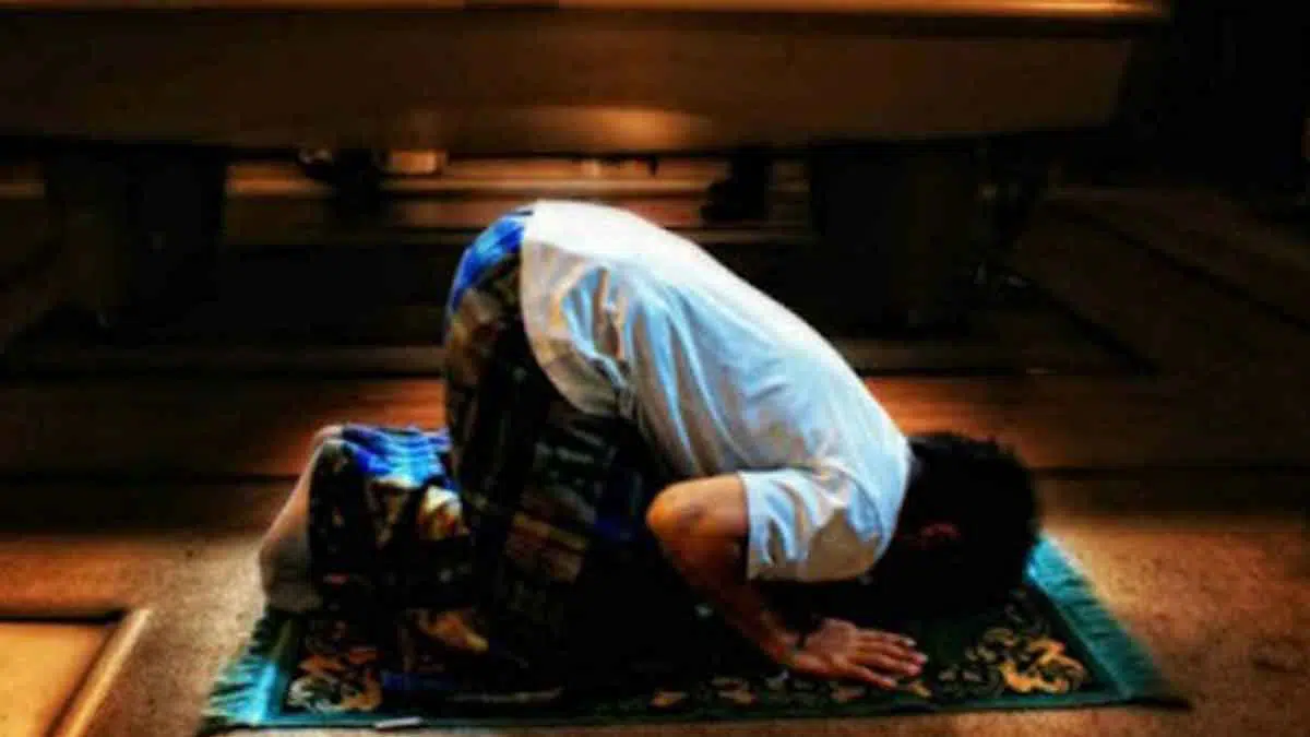 Umat Islam, Ini 7 Manfaat Salat Tahajud