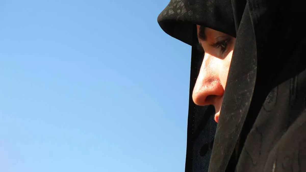 Perempuan-Jadi-Fitnah-Terbesar-Kaum-Laki-laki