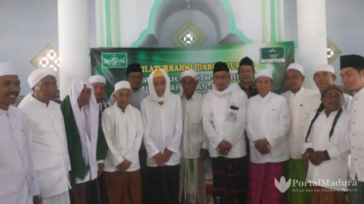 Tokoh Tarekat Jatman Jatim Berkumpul Di Sumenep, Ada Apa? - Portalmadura.com Tokoh Tarekat Jatman Jatim Berkumpul di Sumenep, Ada Apa?