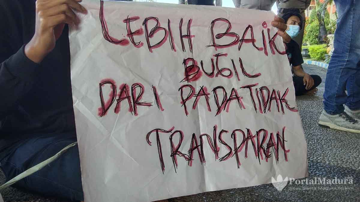 Tuntutan Aksi Demo “Raport Merah” OPD Pemkab Sumenep