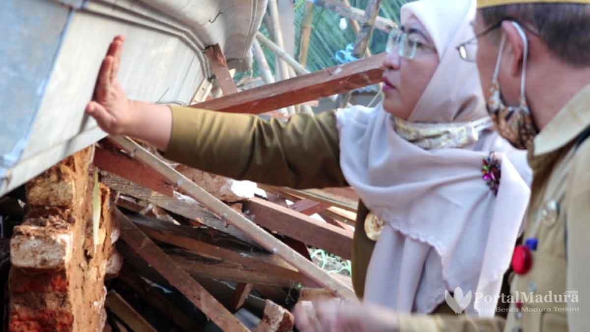 Wabup Sumenep Kunjungi Masjid Ambruk di Batang-Batang