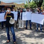 Aksi Solidaritas Nurhadi, Wartawan Sumenep “Luruk” Mapolres